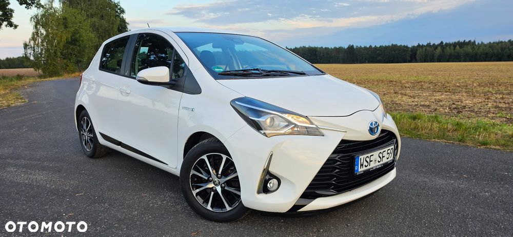 Toyota Yaris 1.5 VVT-i Team Deutschland - 3