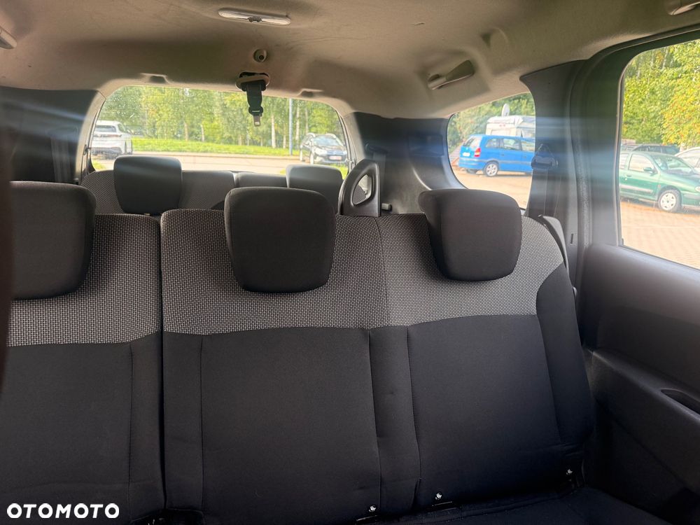 Dacia Lodgy SCe 100 Ambiance - 14