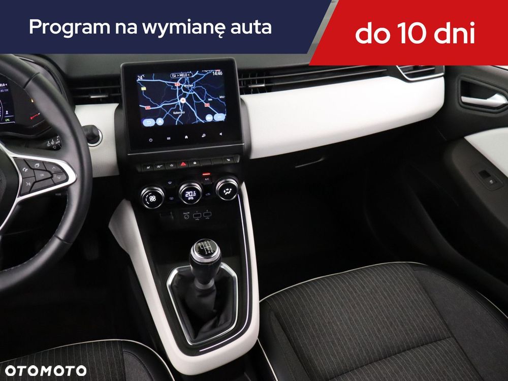 Renault Clio - 10