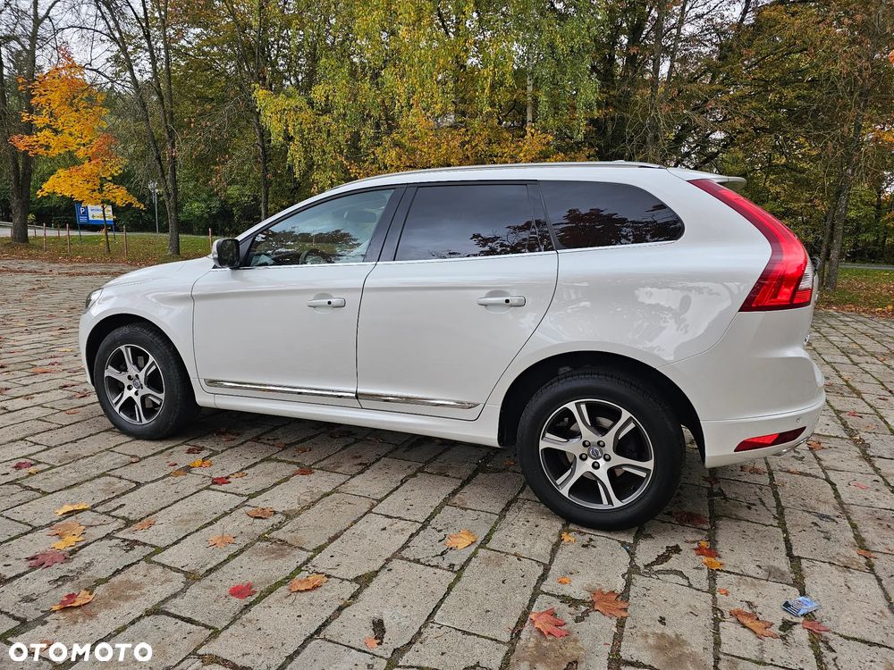 Volvo XC 60 D4 AWD Geartronic Summum - 6