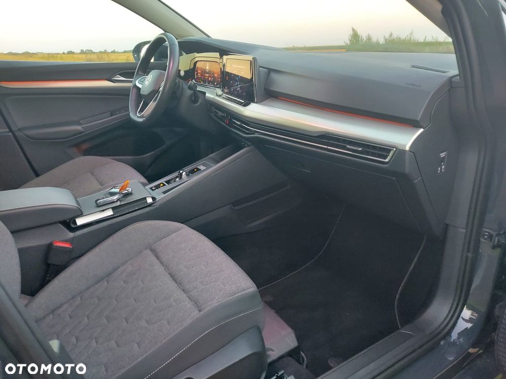 Volkswagen Golf 1.0 eTSI OPF DSG Move - 11