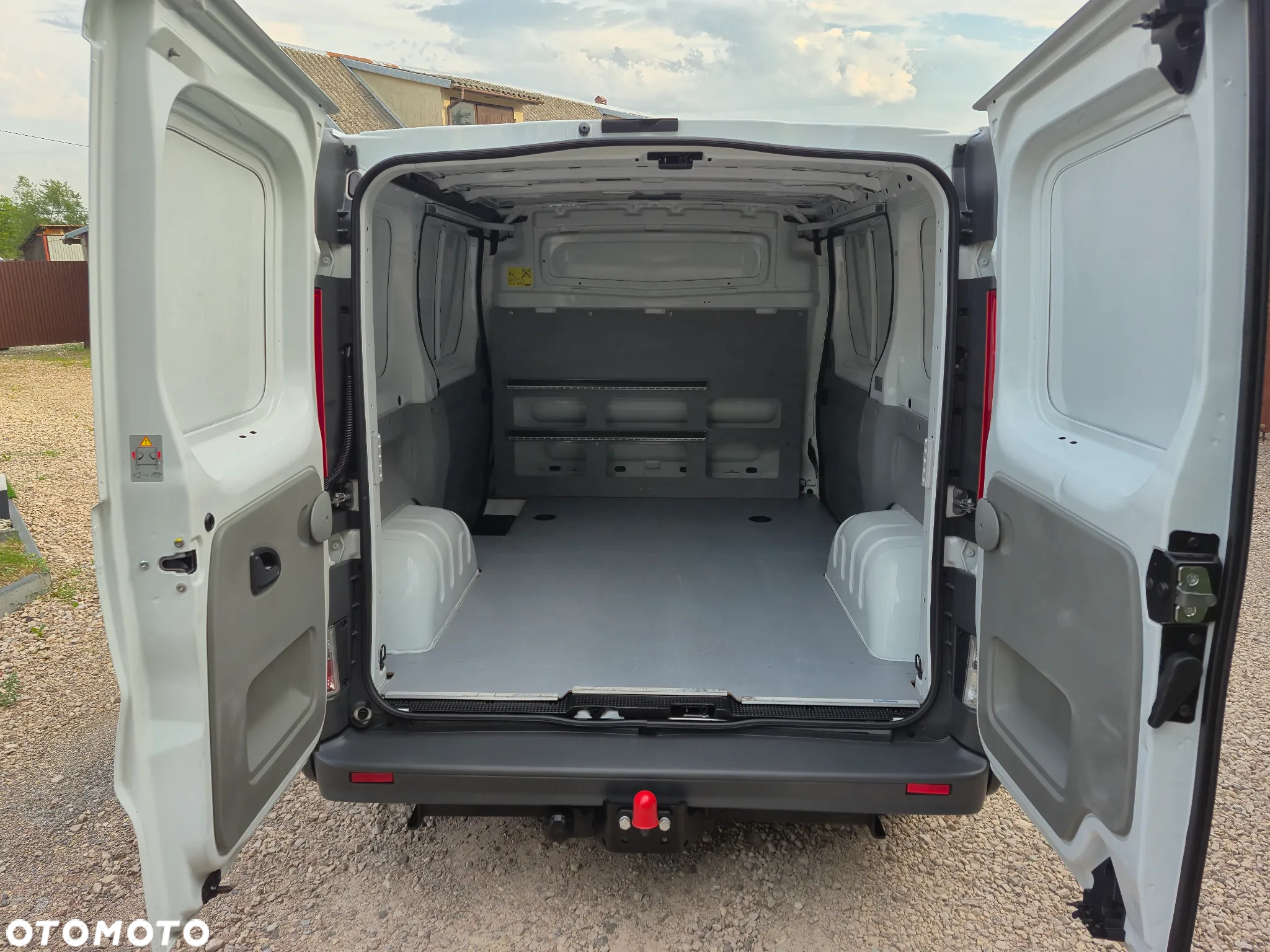 Renault Trafic - 10