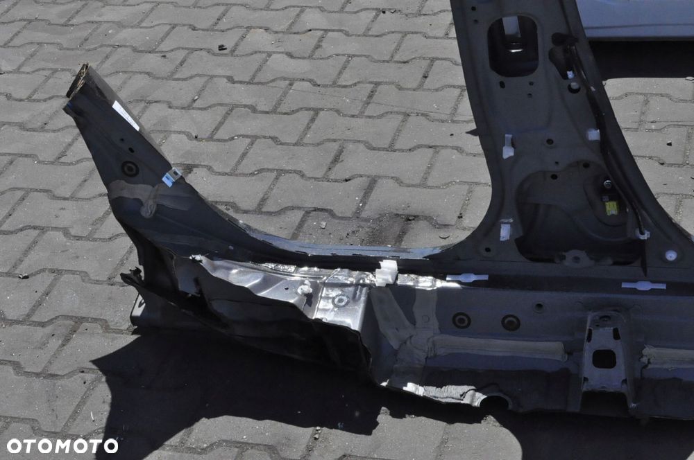 TOYOTA YARIS IV SŁUPEK PRÓG LEWY CAŁY DŁUGI - 8