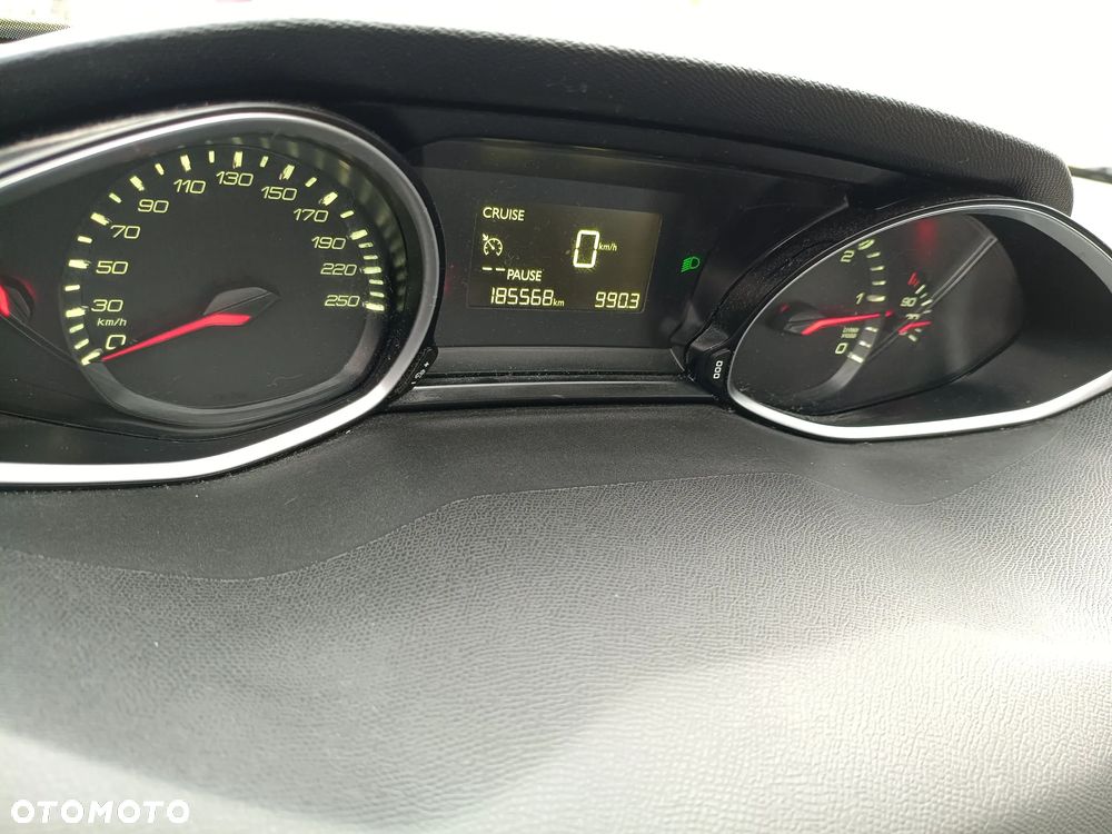 Peugeot 308 BlueHDi FAP 120 Stop&Start Style - 8