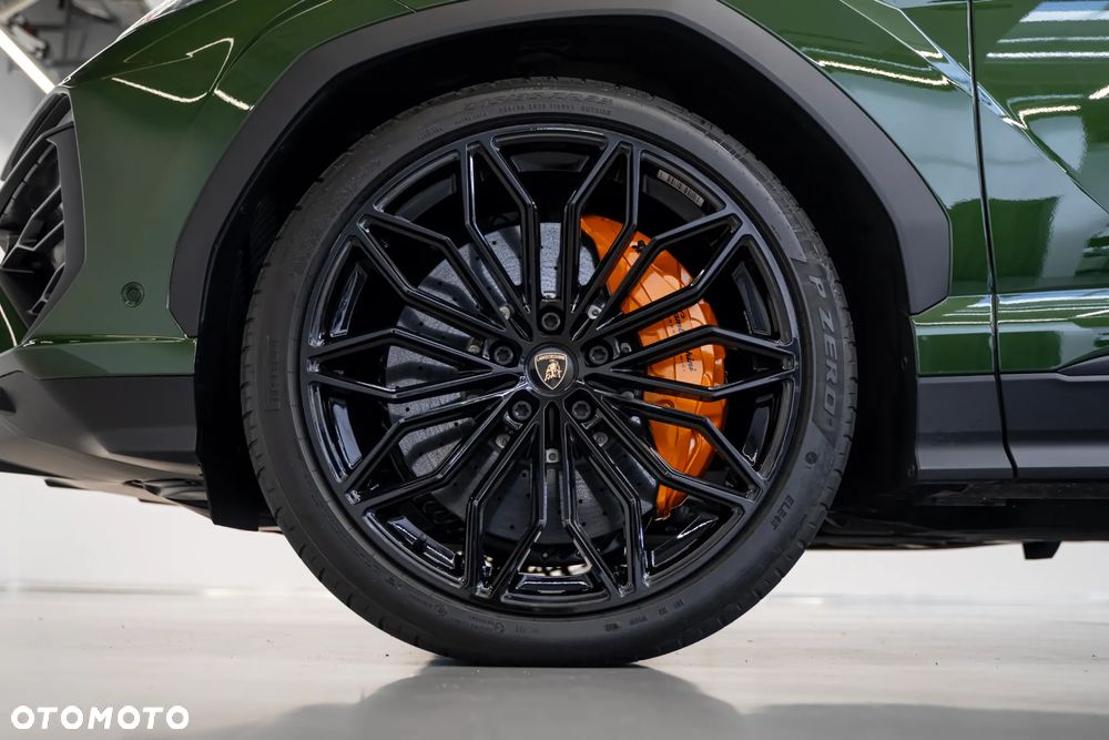 Lamborghini Urus - 9