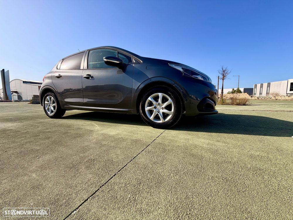 Peugeot 208 1.2 PureTech Style - 6