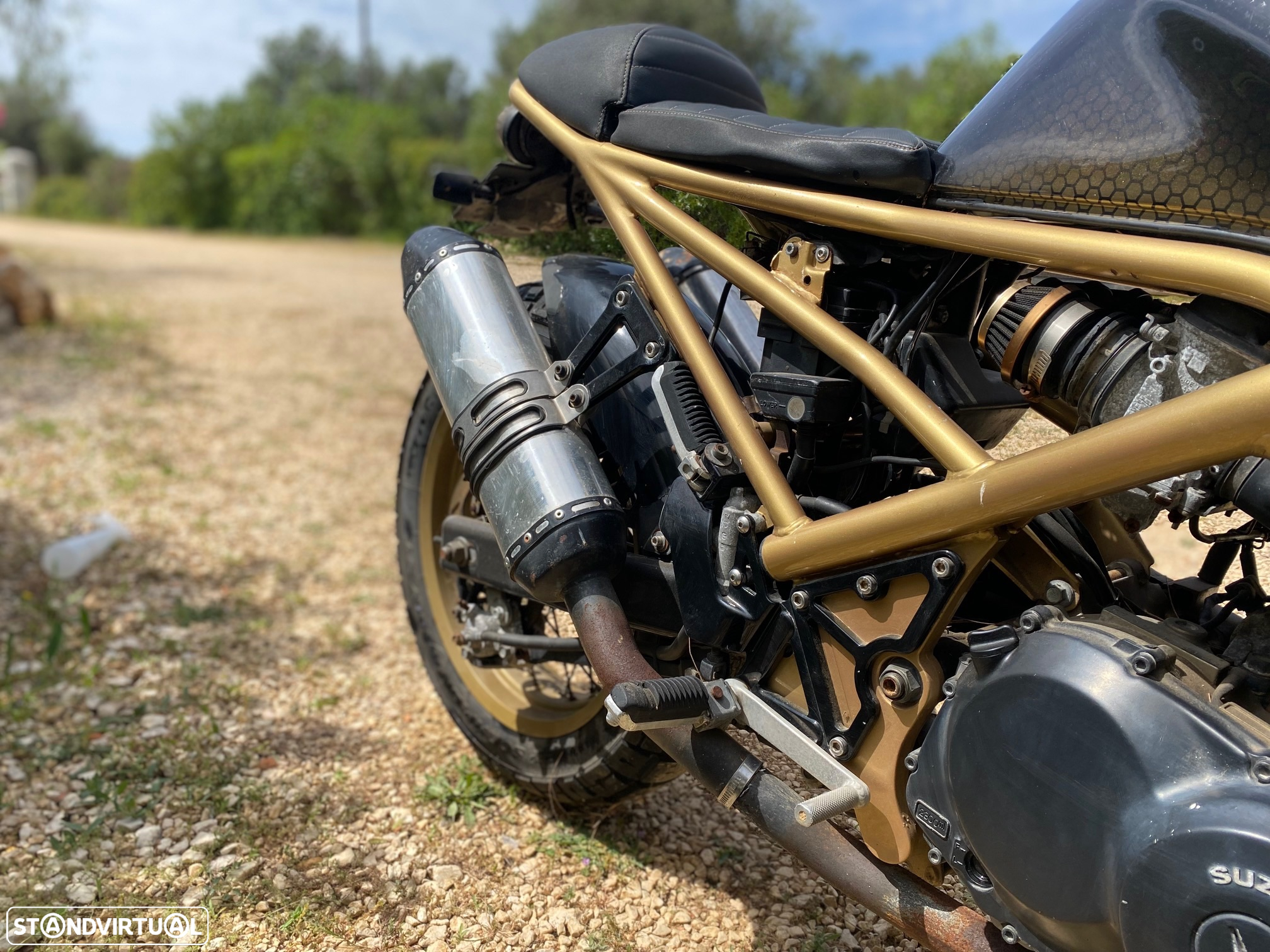 Suzuki GSF - 7
