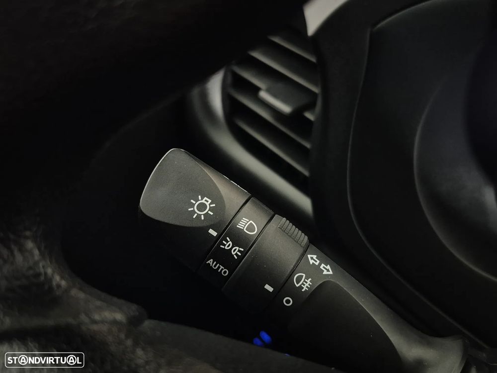 Toyota Hilux 2.4D-4D 4X4 | GARANTIA | NACIONAL - 3 LUG - 2020 - 21