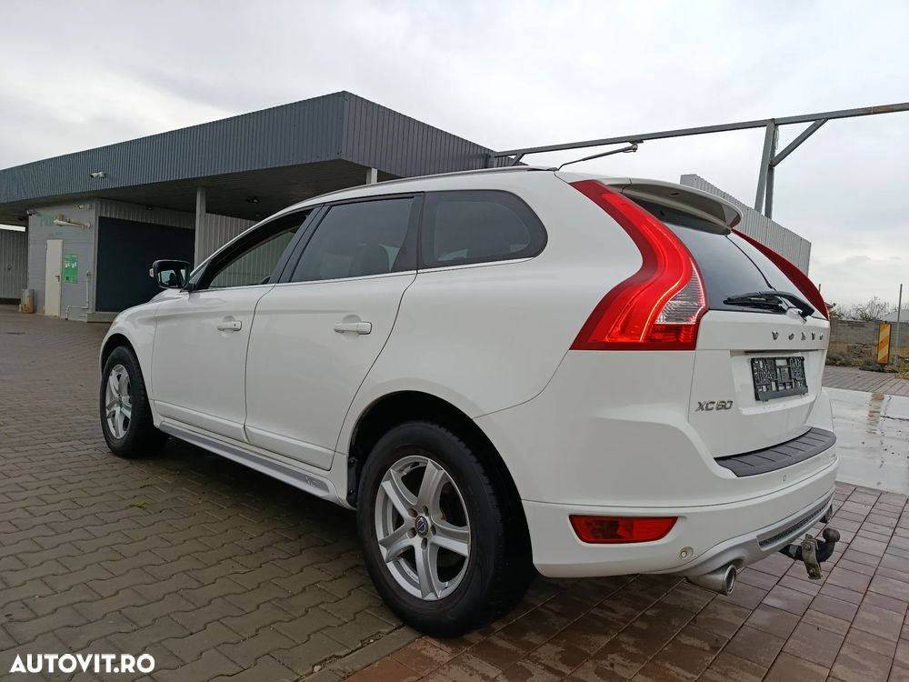 Volvo XC 60 D3 Aut. R Design - 5