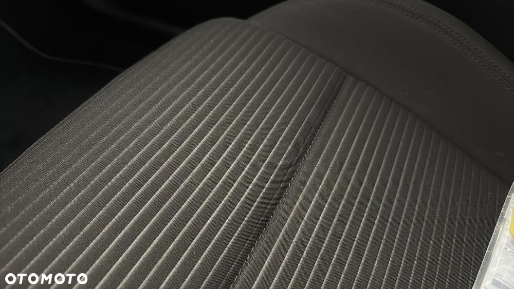 Ford Focus 1.0 EcoBoost mHEV Titanium X - 27