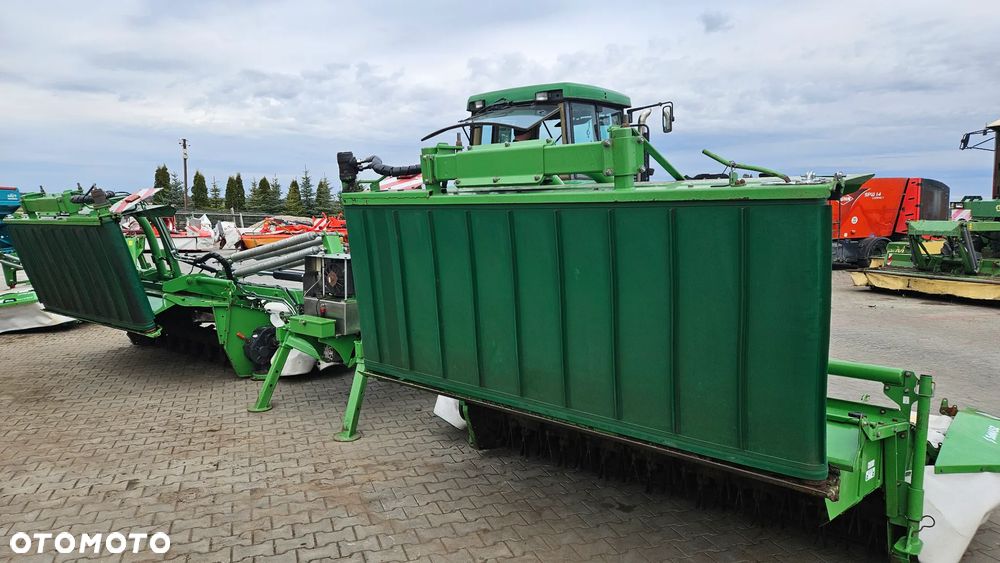 SaMasz KDD 861 S+T Kosiarka Dyskowa Motyl z taśmami  w Zestawie z Czołową kosiarką KDF 340 S - 6
