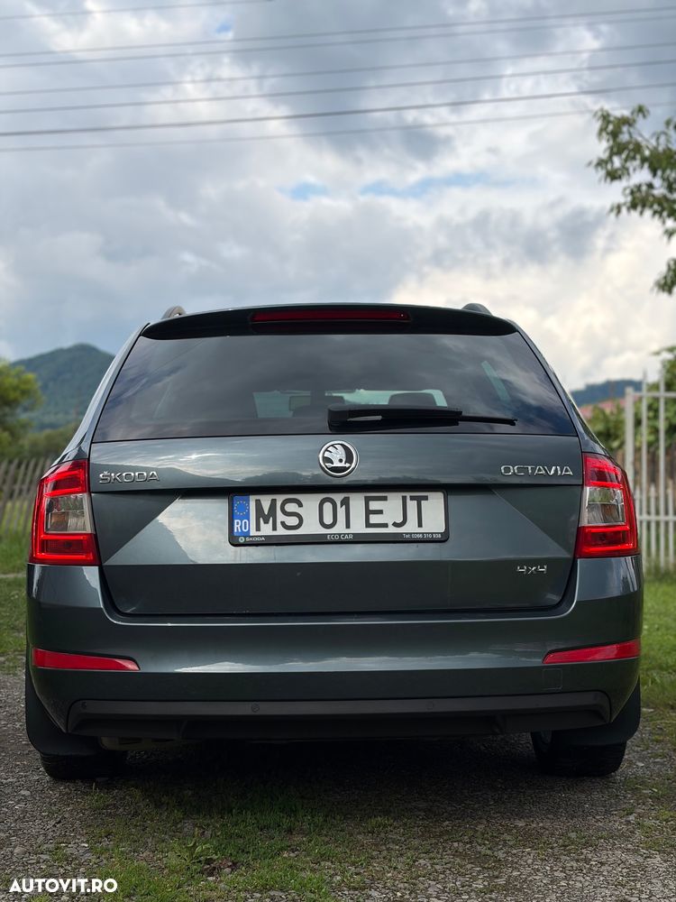 Skoda Octavia 2.0 TDI DSG 4X4 Style - 9