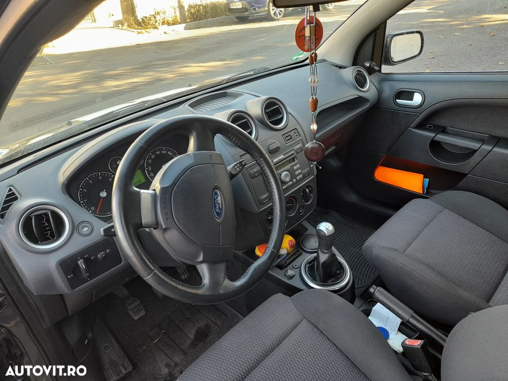 Ford Fiesta 1.6 Sport - 5