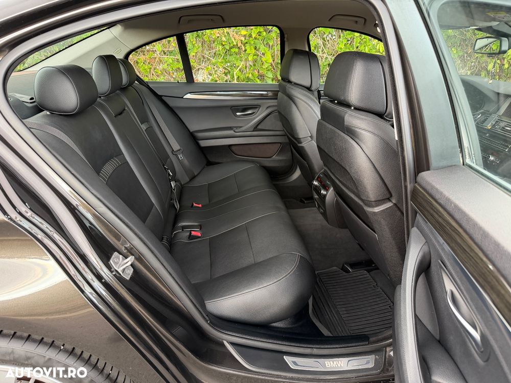 BMW Seria 5 530d xDrive Aut. Luxury Line - 11