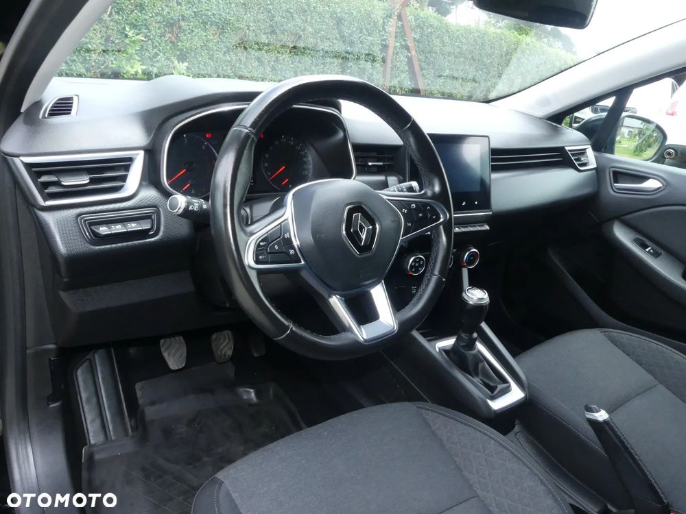 Renault Clio - 22