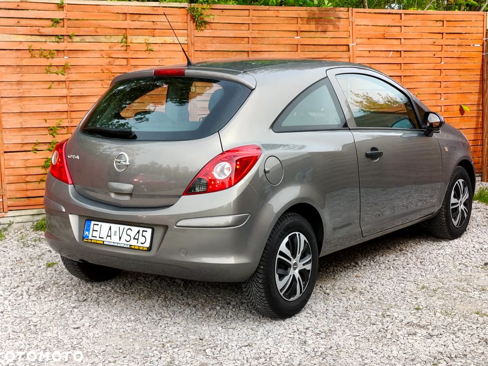 Opel Corsa 1.4 16V Active - 13