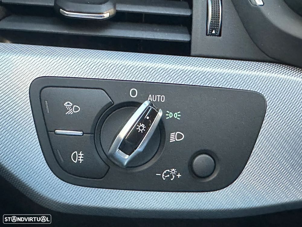 Audi A4 Avant 2.0 TDI S-line S tronic - 30