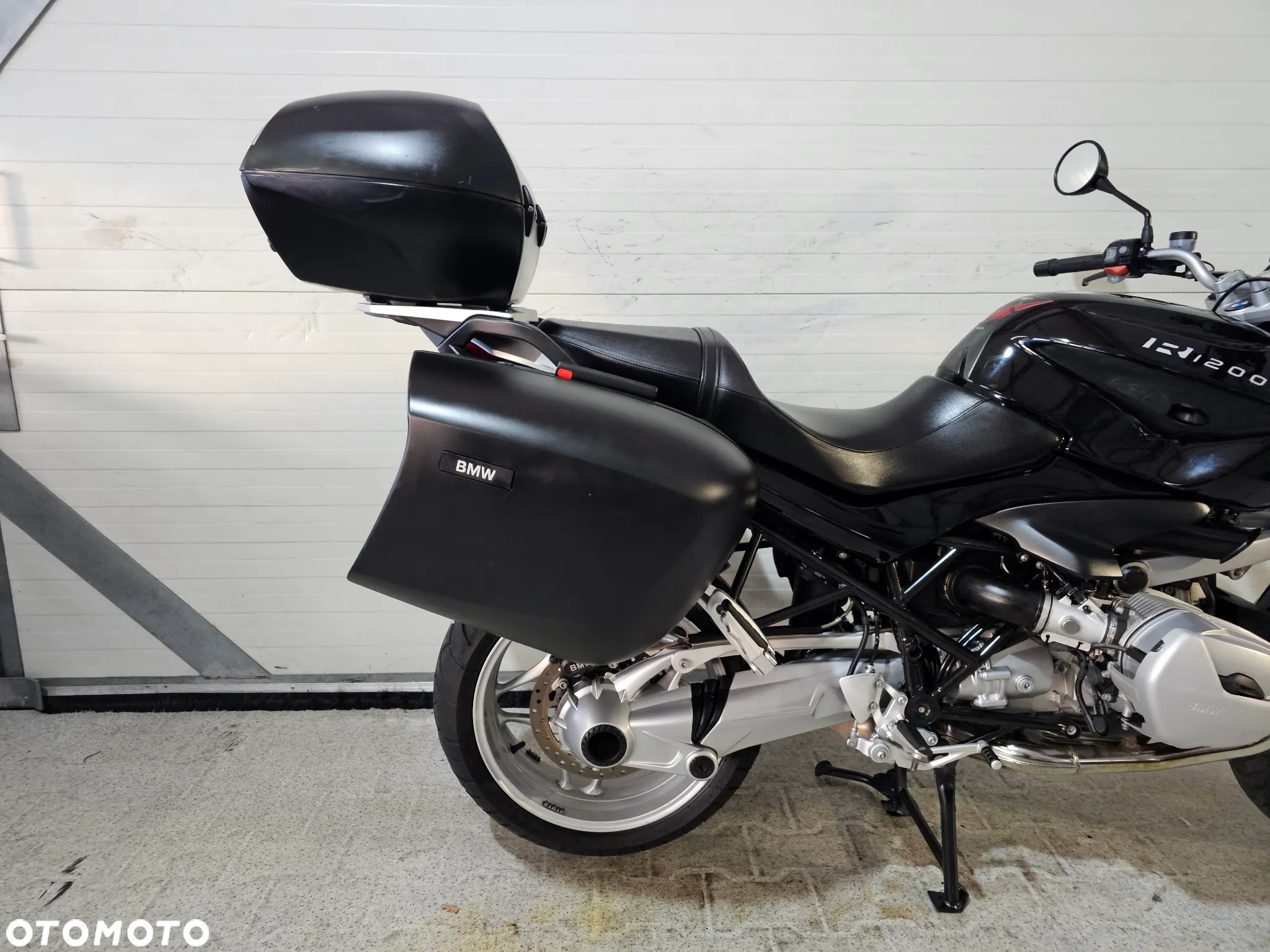 BMW R - 18