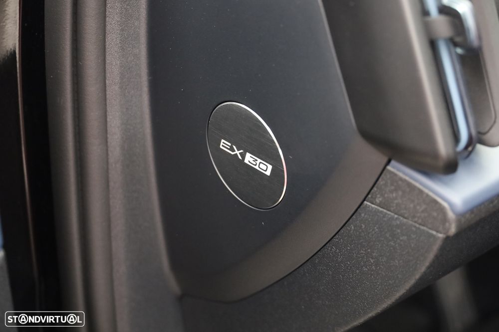 Volvo EX 30 69 kWh Single Motor Extended Range Ultra — fotografia 30