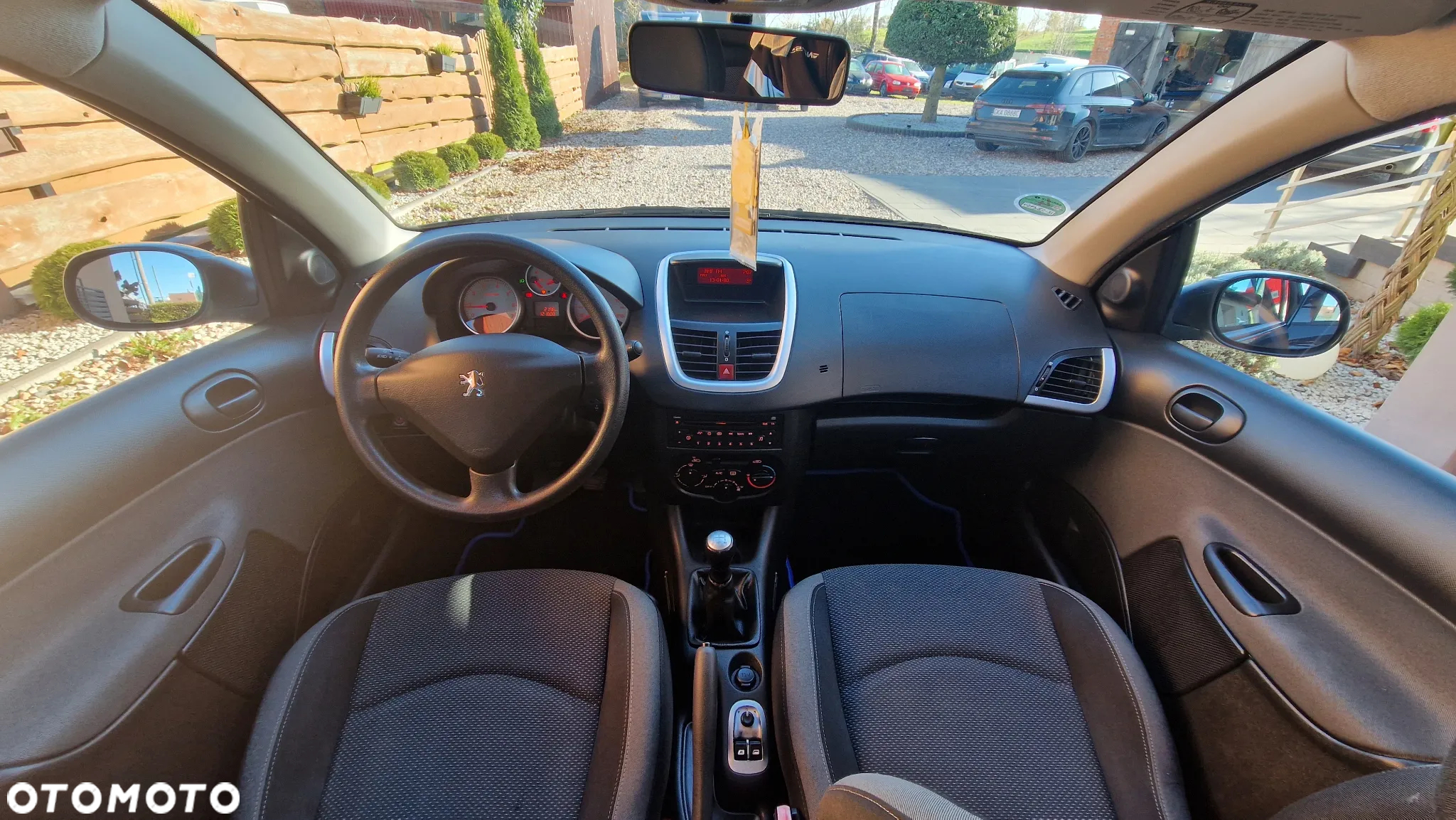 Peugeot 206 plus - 30