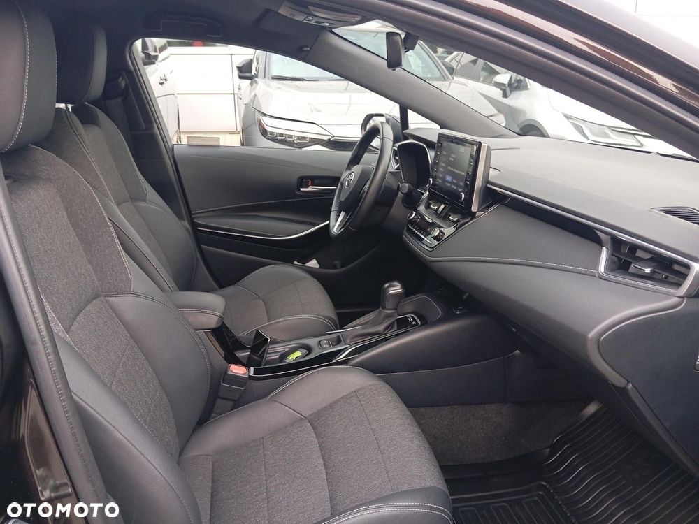 Toyota Corolla 1.8 Hybrid Comfort - 12