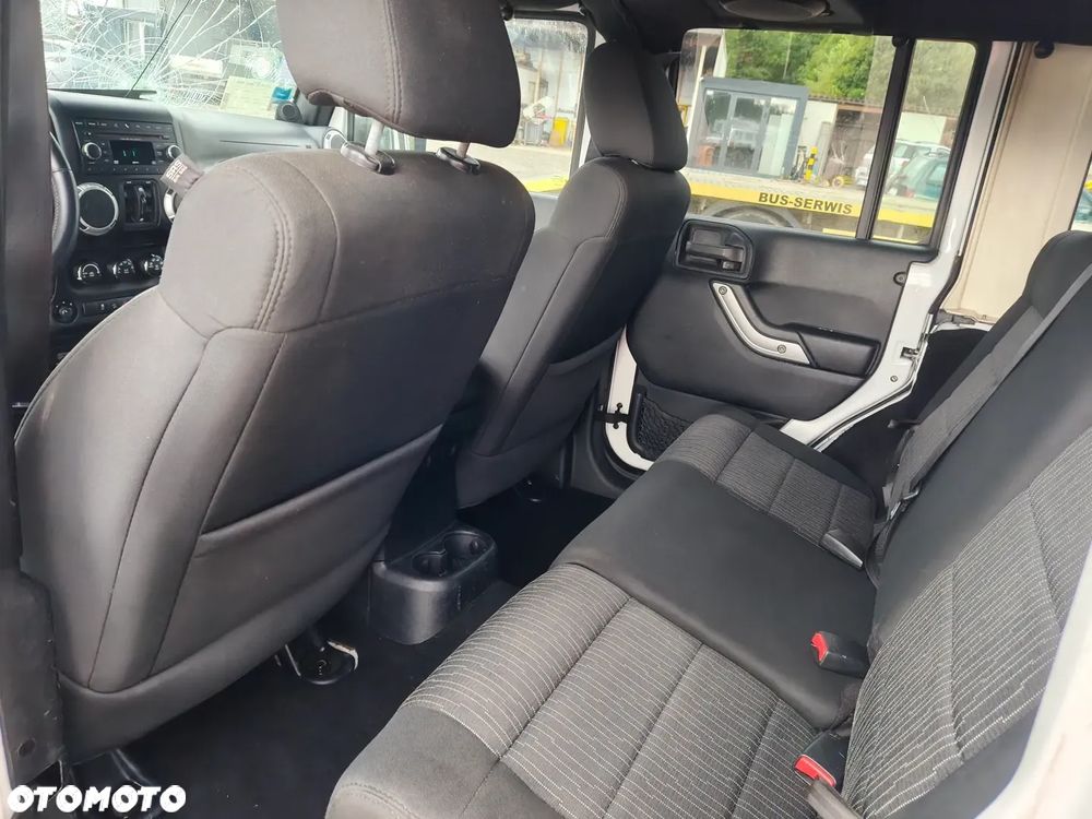 Jeep Wrangler Unlimited 2.8 CRD DPF Automatik X - 26
