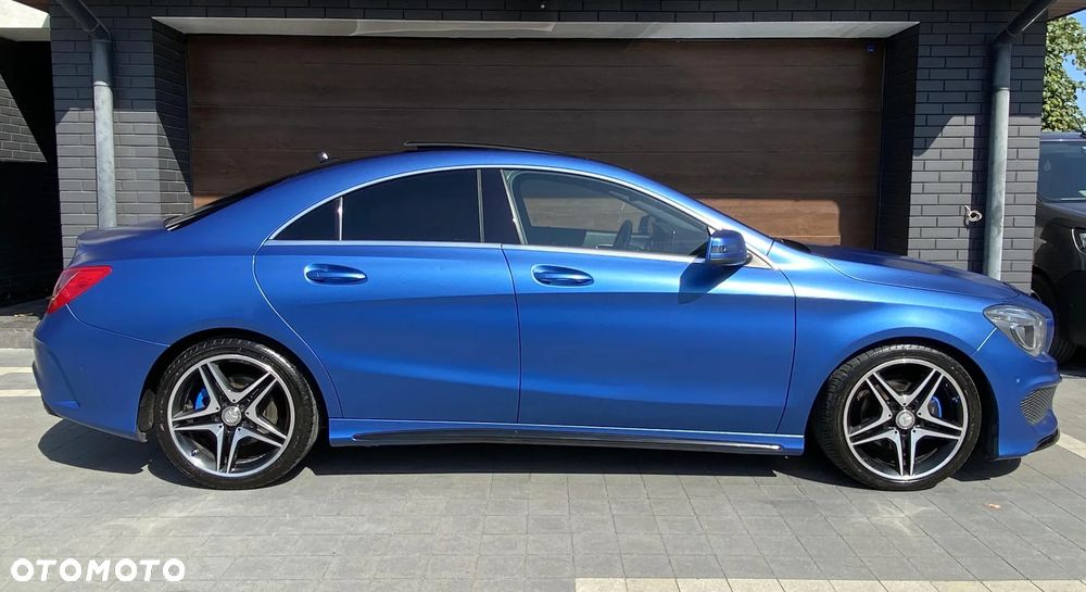 Mercedes-Benz CLA 200 7G-DCT AMG Line - 11