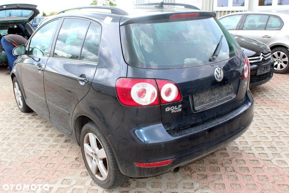 VW Golf Plus Lift 2011 1.6TDI CAYC Minivan (MASKA, ZDERZAK, LAMPA, BŁOTNIK, DRZWI, SZYBA, FOTEL) - 4