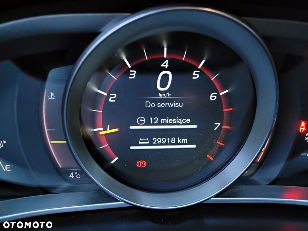 Volvo V40 T2 Momentum - 25