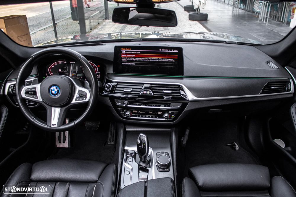 BMW 530 e Pack Desportivo M - 40