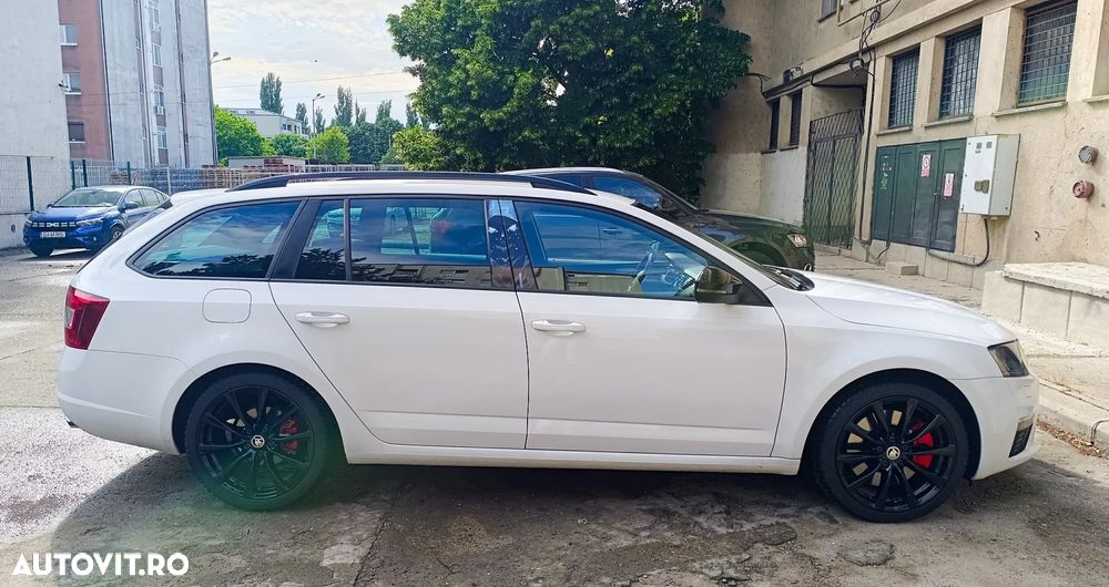 Skoda Octavia 2.0 TDI DSG RS - 5