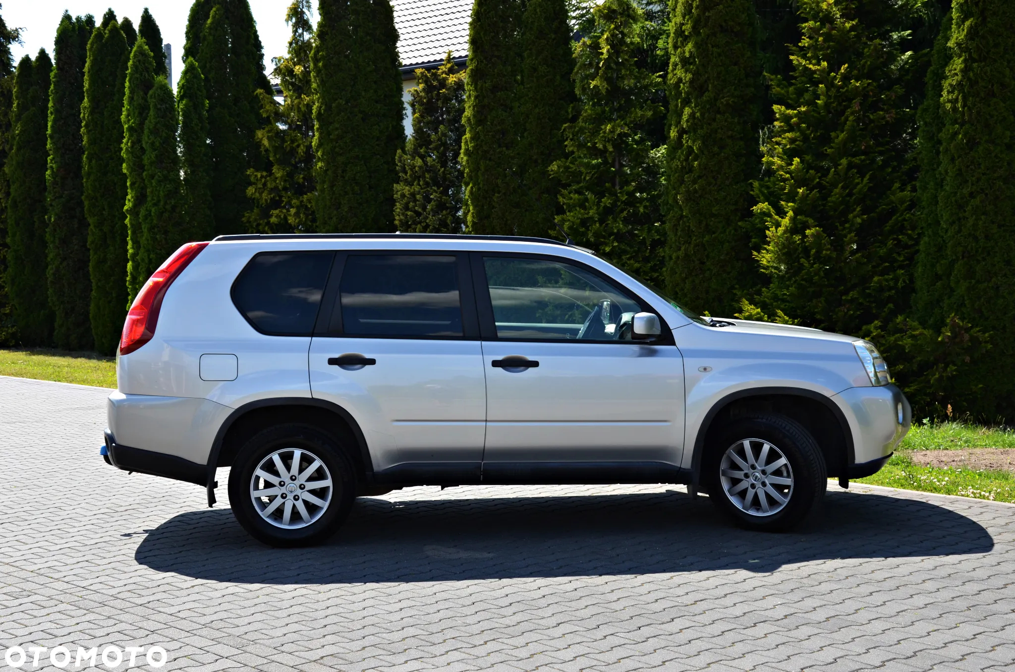 Nissan X-Trail - 25