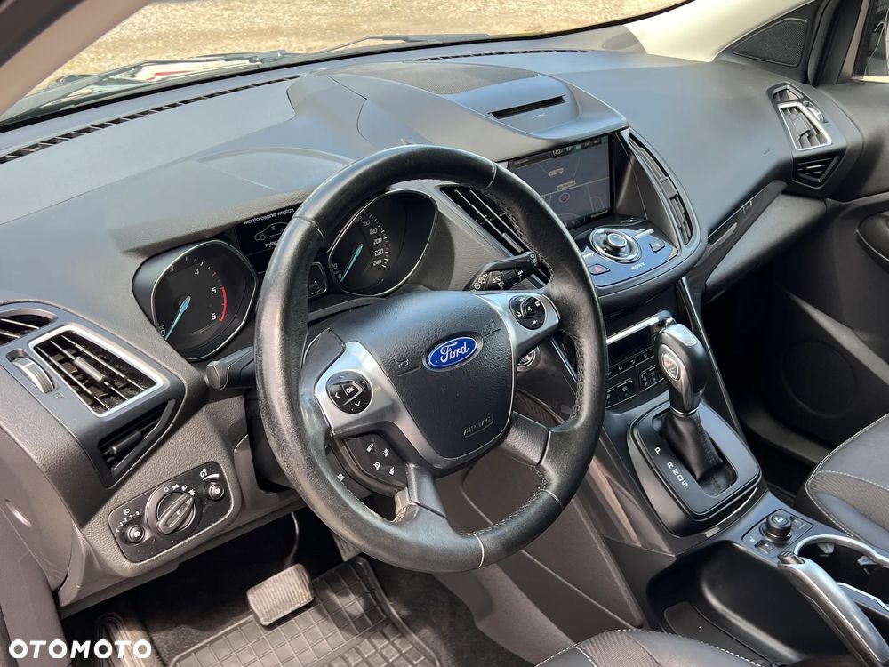 Ford Kuga 2.0 TDCi 4x4 Titanium - 16