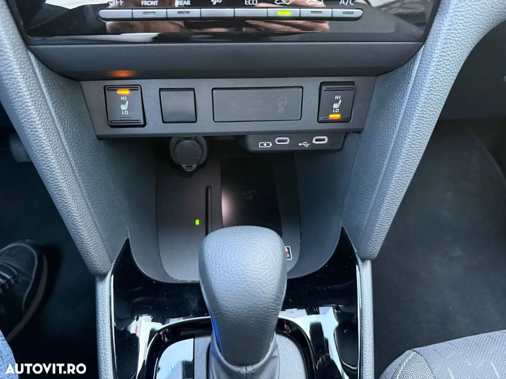 Toyota Yaris Cross 1.5 VVT-i HSD 4x2 Dynamic - 19