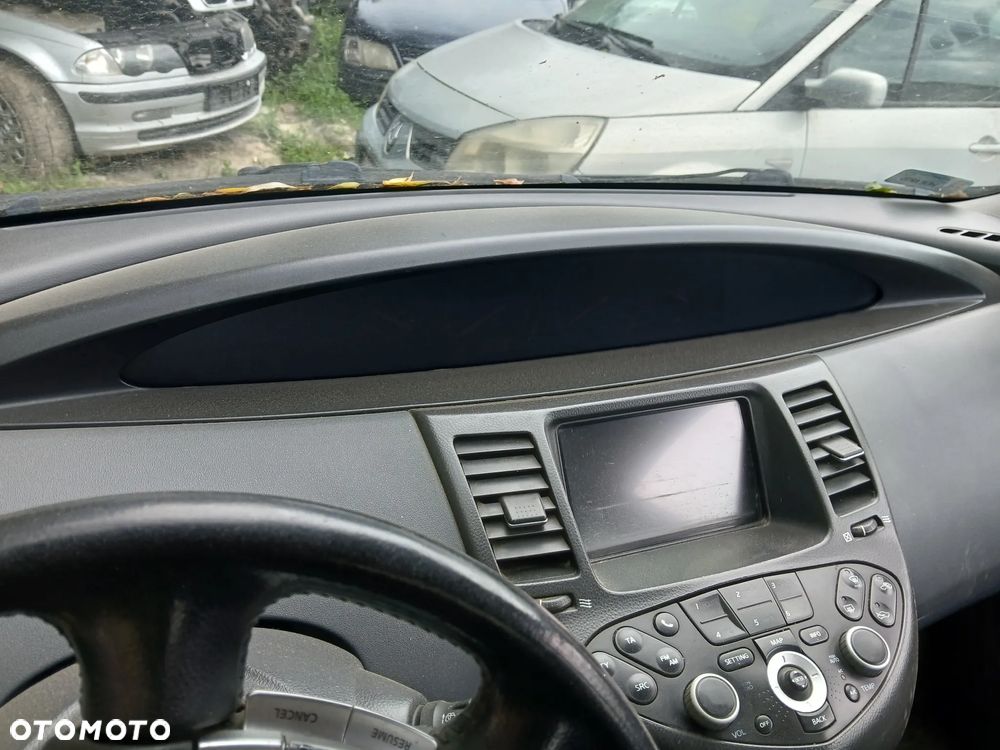 nissan primera P12 Z11 fotel fotele kanapa deska kokpit podsufitka boczek boczki klamka podłokietnik - 5