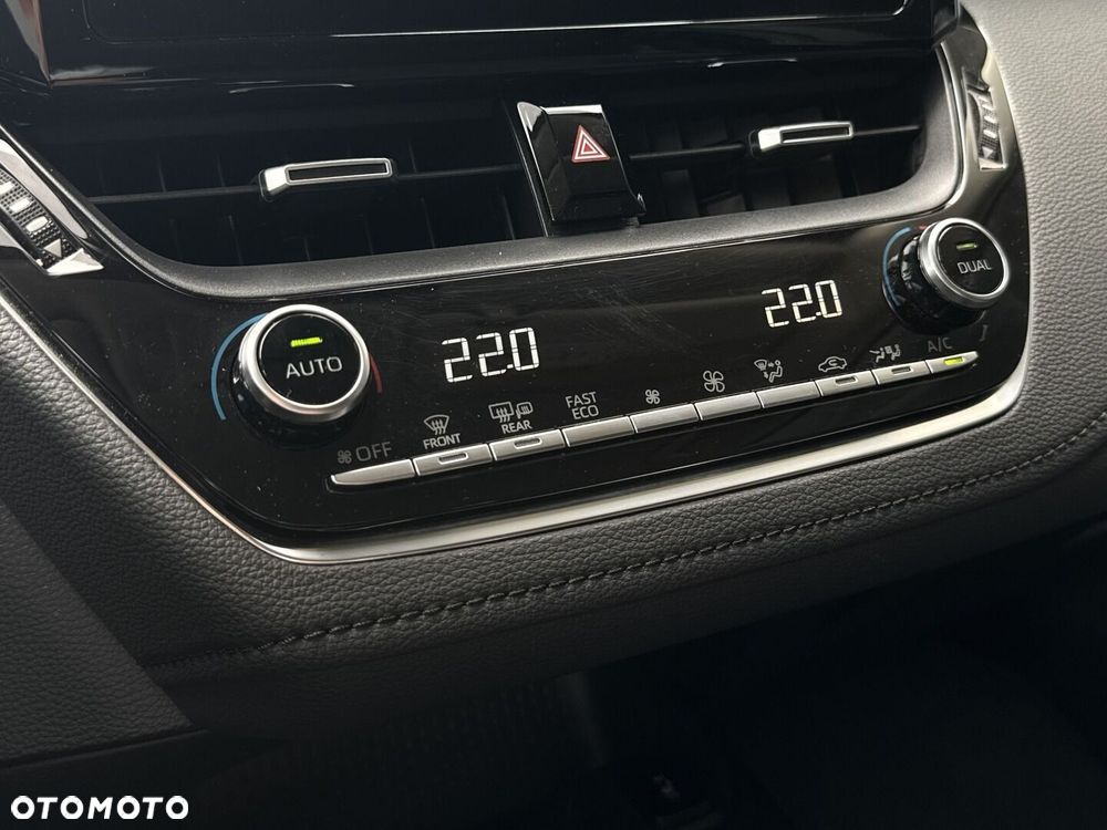 Toyota Corolla - 24