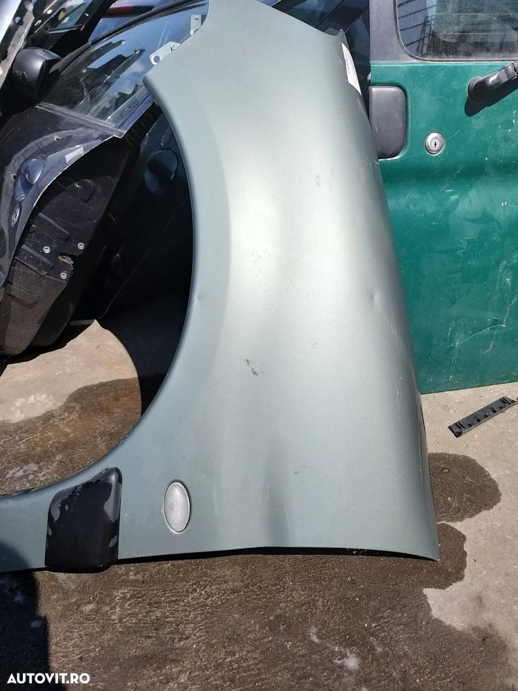 Aripa Stanga pentru Renault Megane - 1