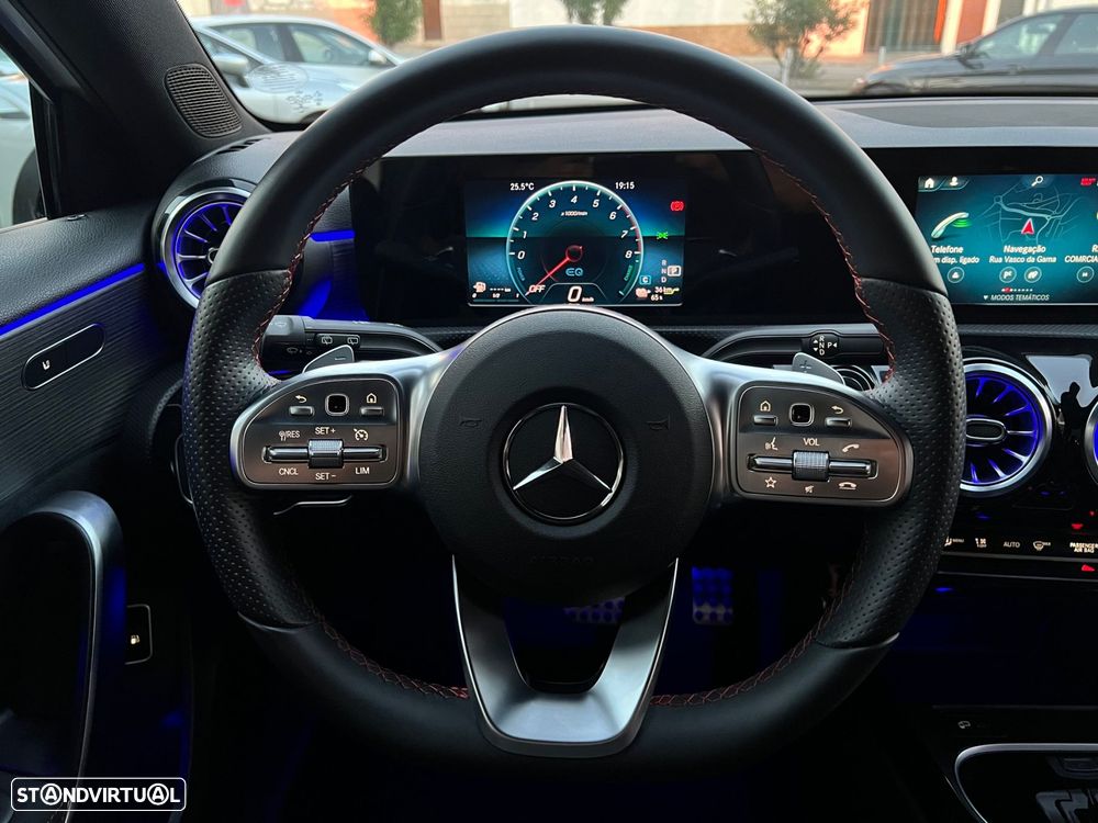 Mercedes-Benz A 250 e AMG Line - 15