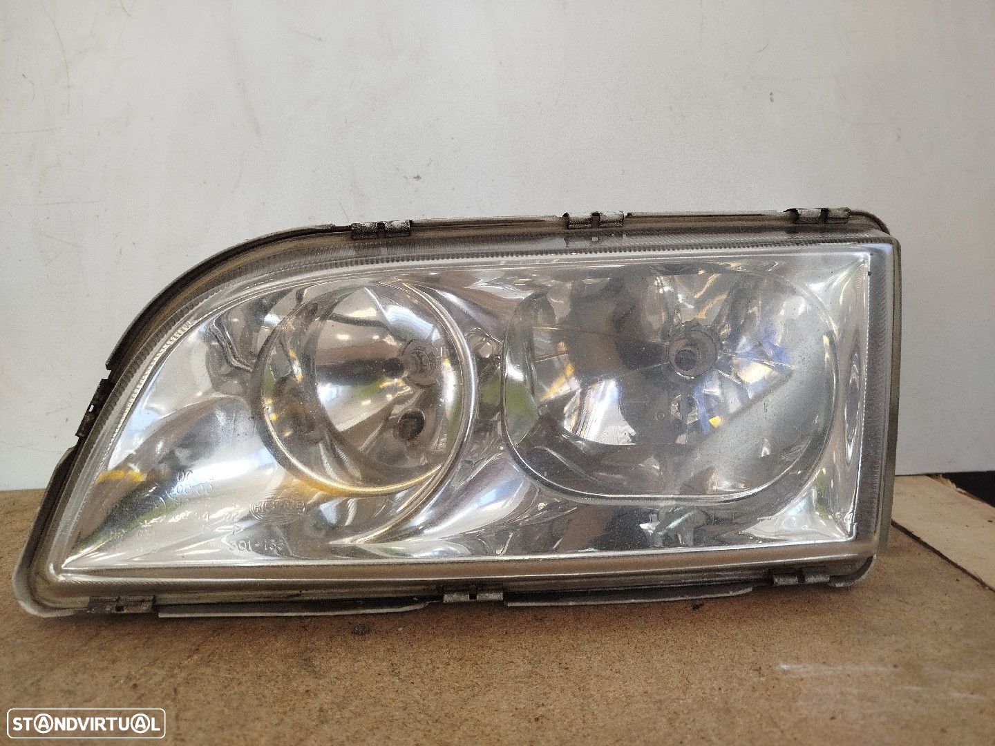 Farol/ Otica Dianteiro Esq Volvo V40 Combi (645) - 1