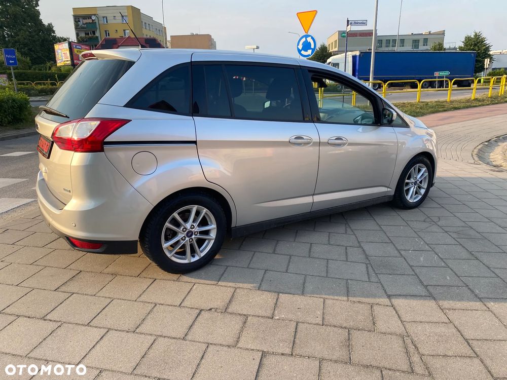 Ford Grand C-MAX - 4