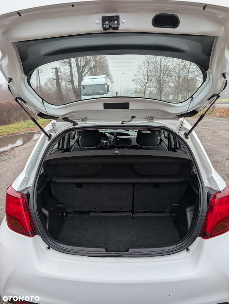 Toyota Yaris 1.33 Active EU6 - 13