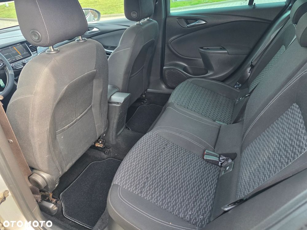 Opel Astra 1.4 Turbo Innovation - 9