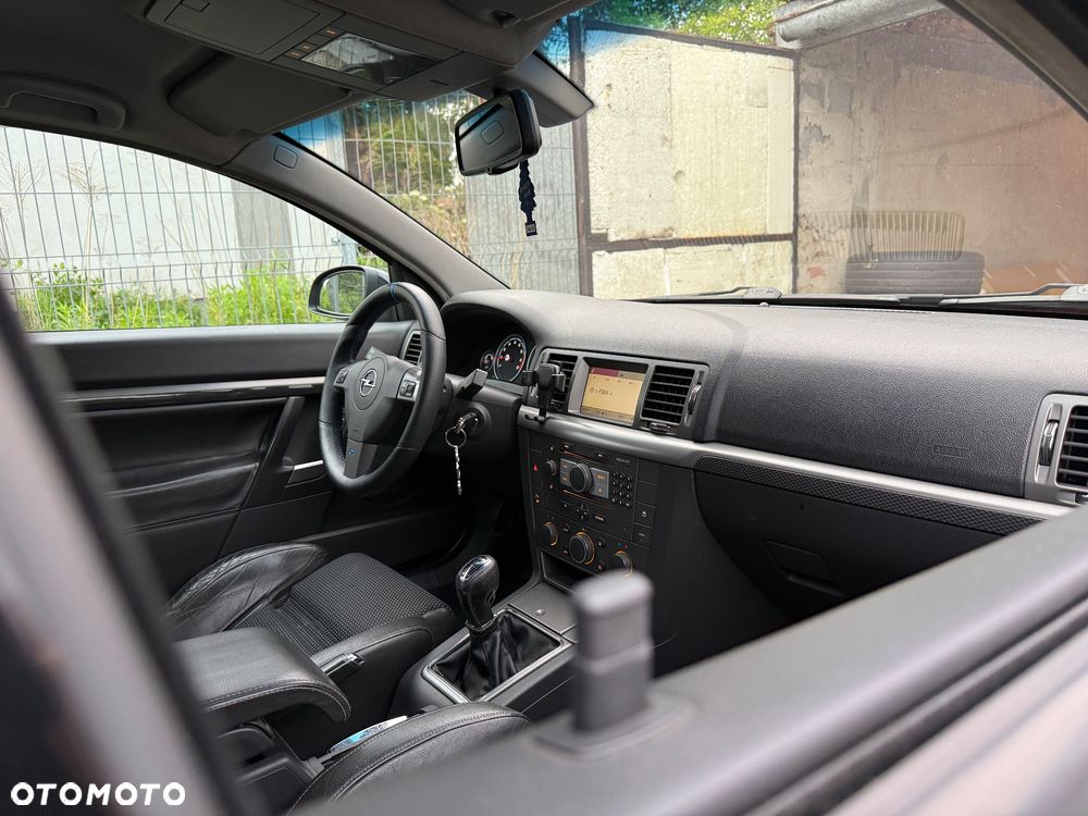 Opel Vectra 2.8 V6 OPC - 11