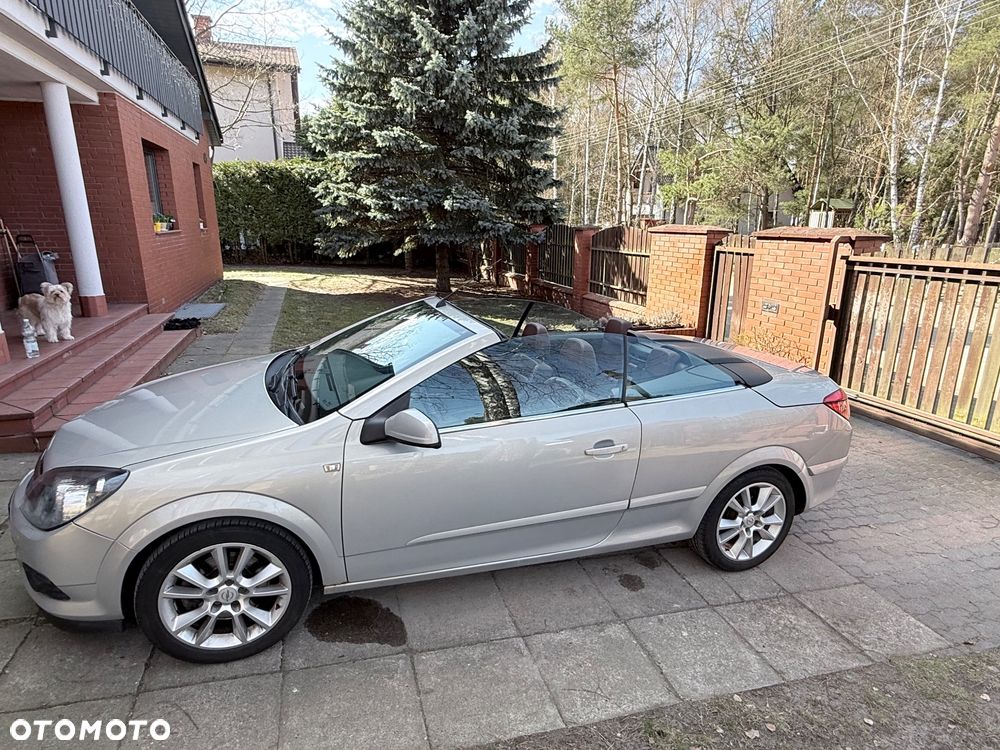 Opel Astra 1.9 CDTI DPF Cosmo - 3