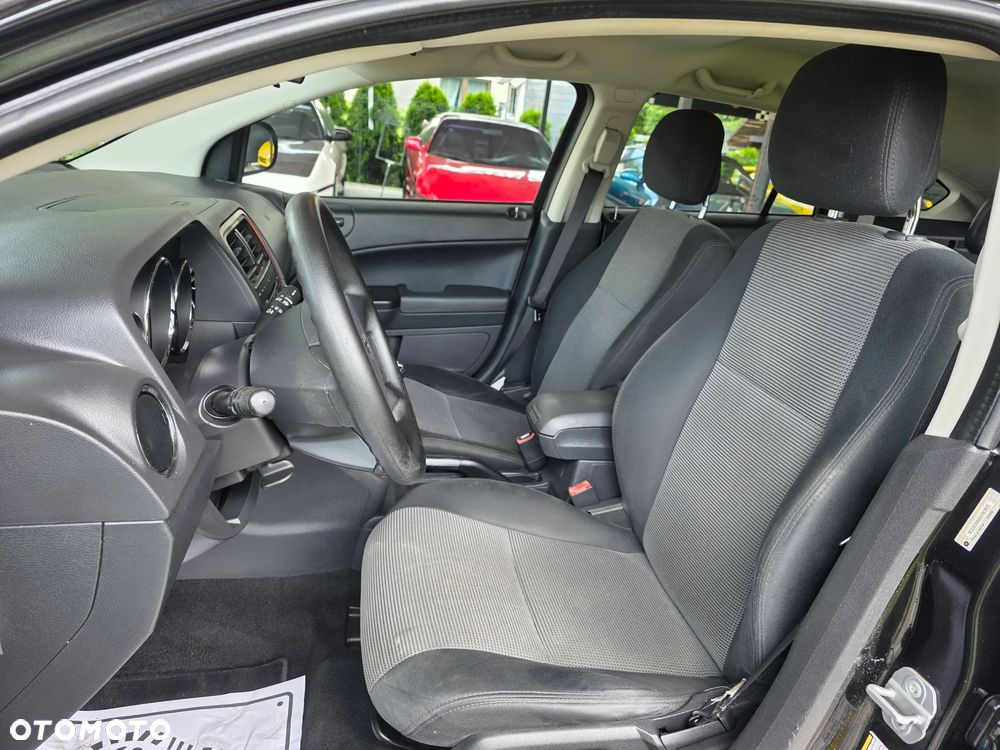 Dodge Caliber - 19