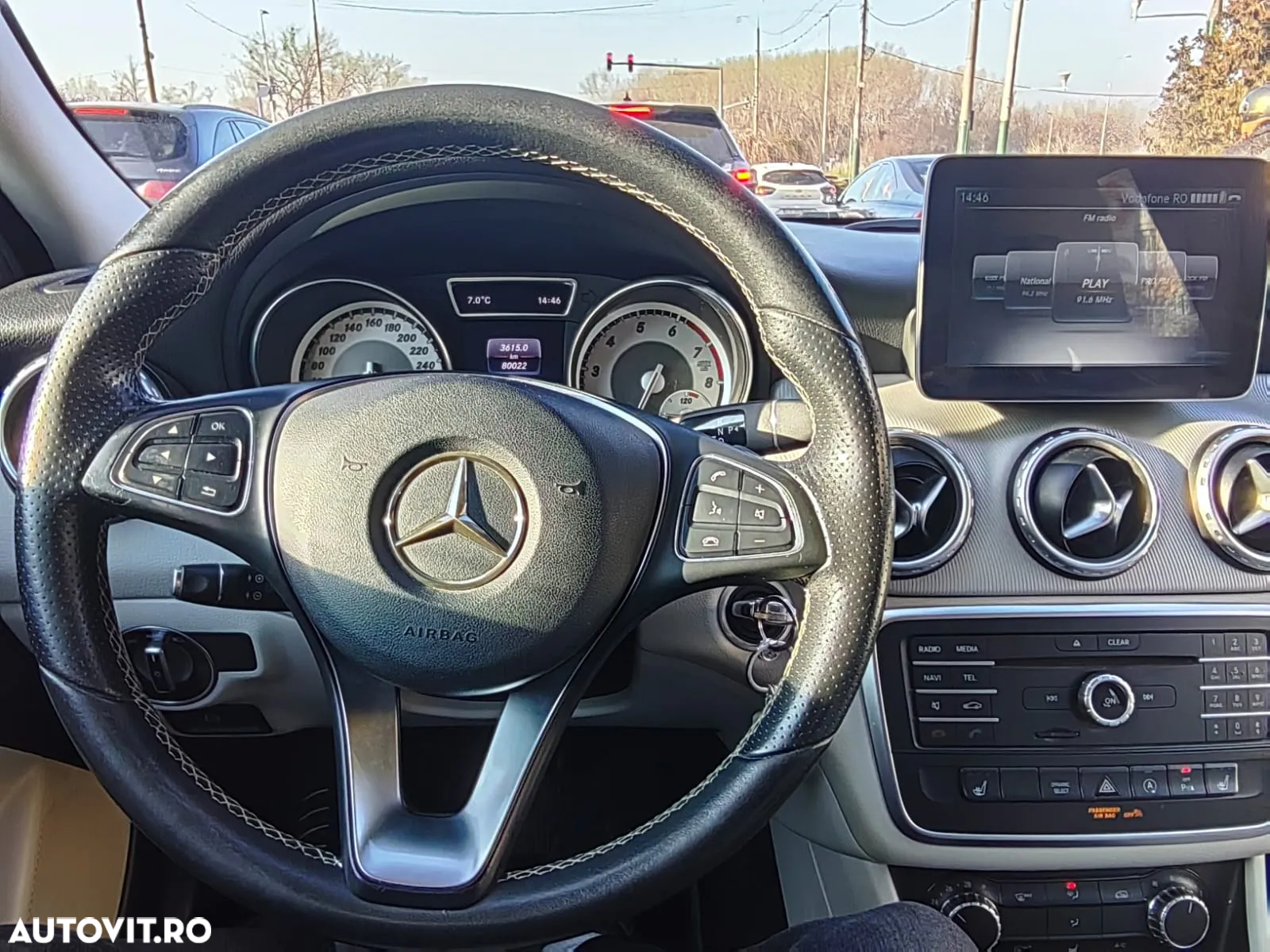 Mercedes-Benz GLA - 10