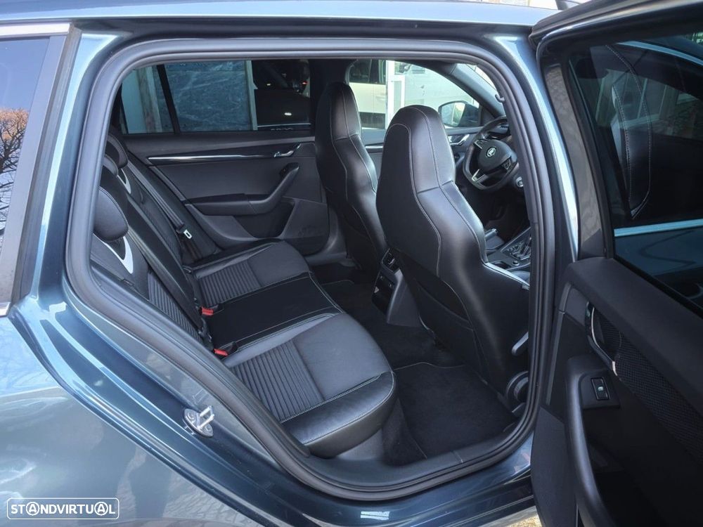 Skoda Octavia Break 2.0 TDI DSG RS - 16