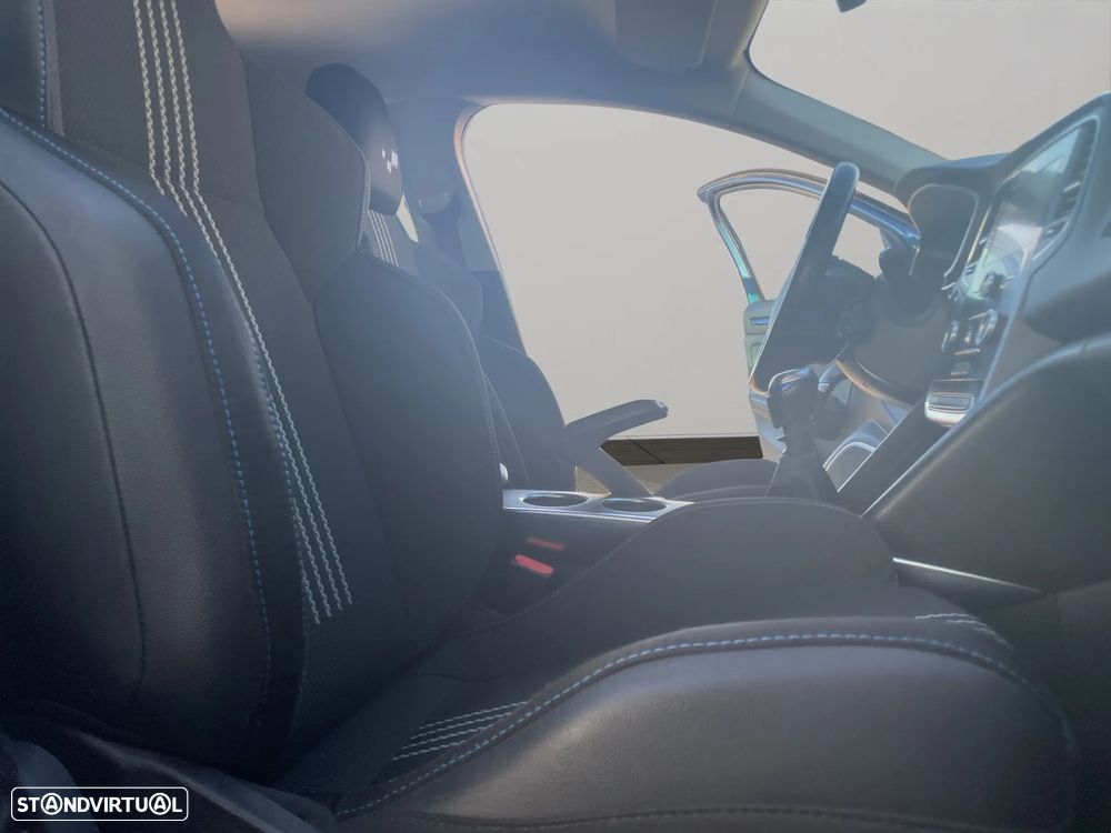 Renault Mégane Sport Tourer 1.5 dCi GT Line SS - 18