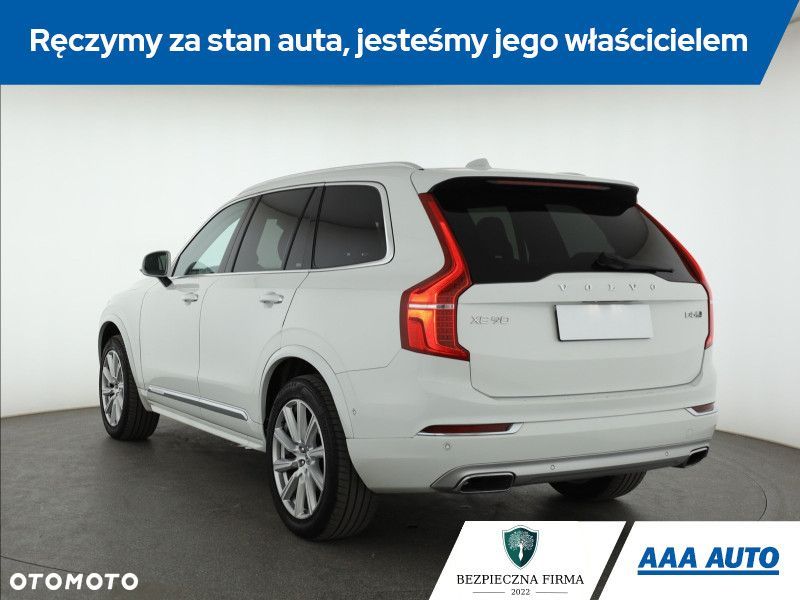 Volvo XC 90 - 6