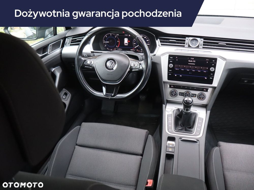 Volkswagen Passat Variant - 9